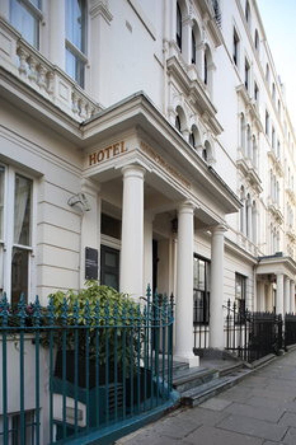 TOP KENSINGTON GARDENS HOTEL LONDON 1