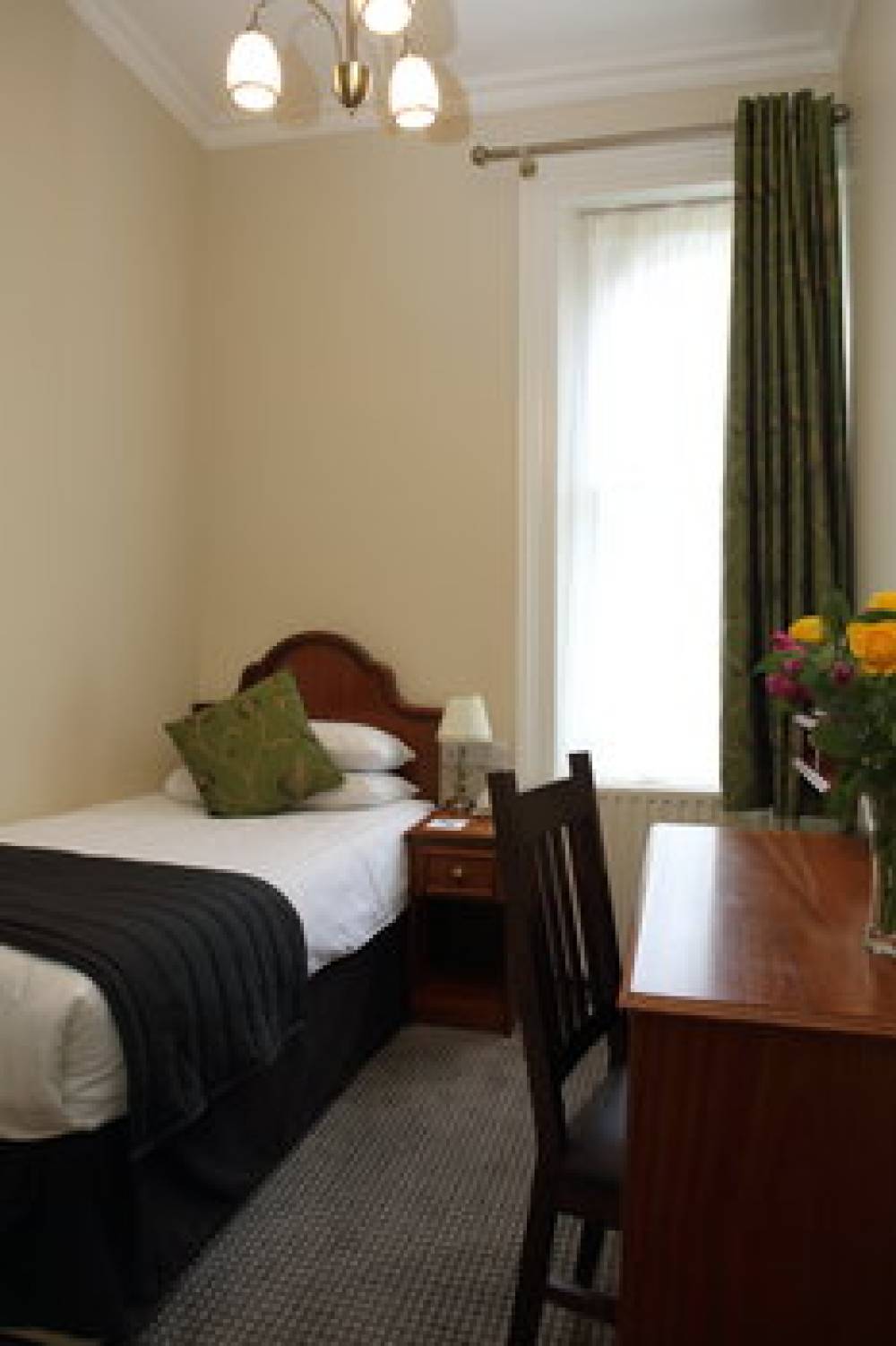 TOP KENSINGTON GARDENS HOTEL LONDON 7