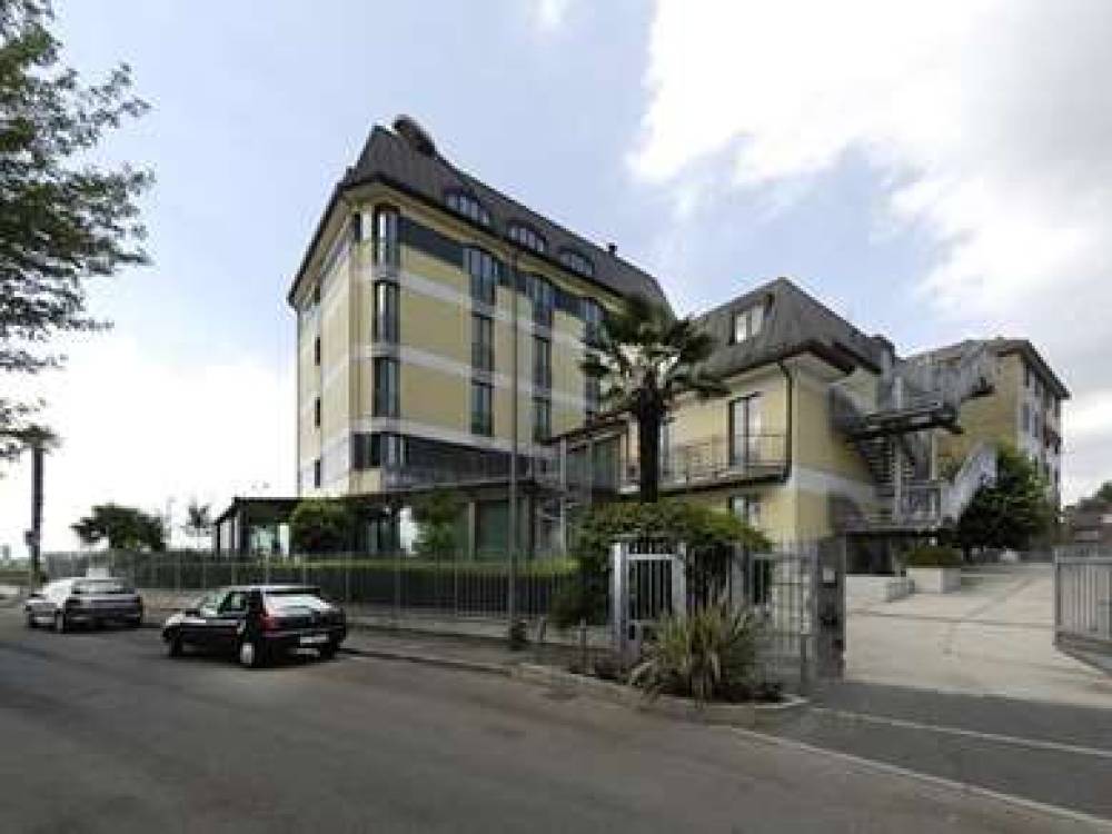 TOP Tiffany Hotel Milan - Trezzano Sul Naviglio 3