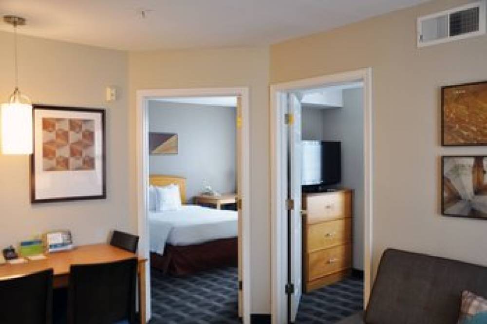 TownePlace Suites By Marriott Albuquerque Airport 10