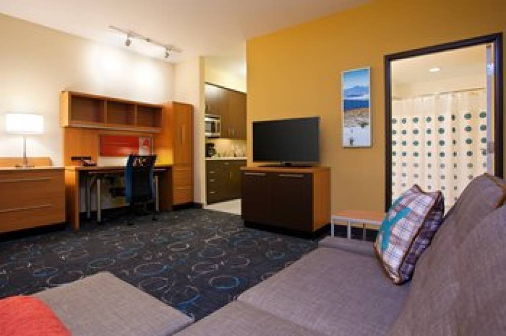 TownePlace Suites By Marriott Carlsbad 7