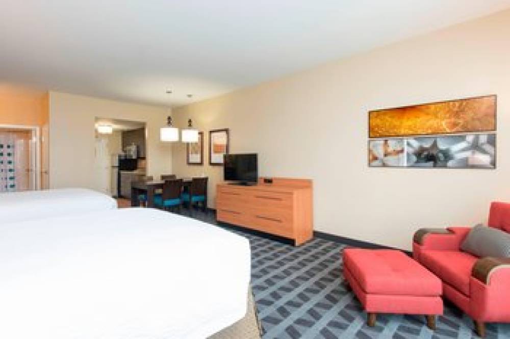 TownePlace Suites By Marriott Champaign Urbana Campustown 10