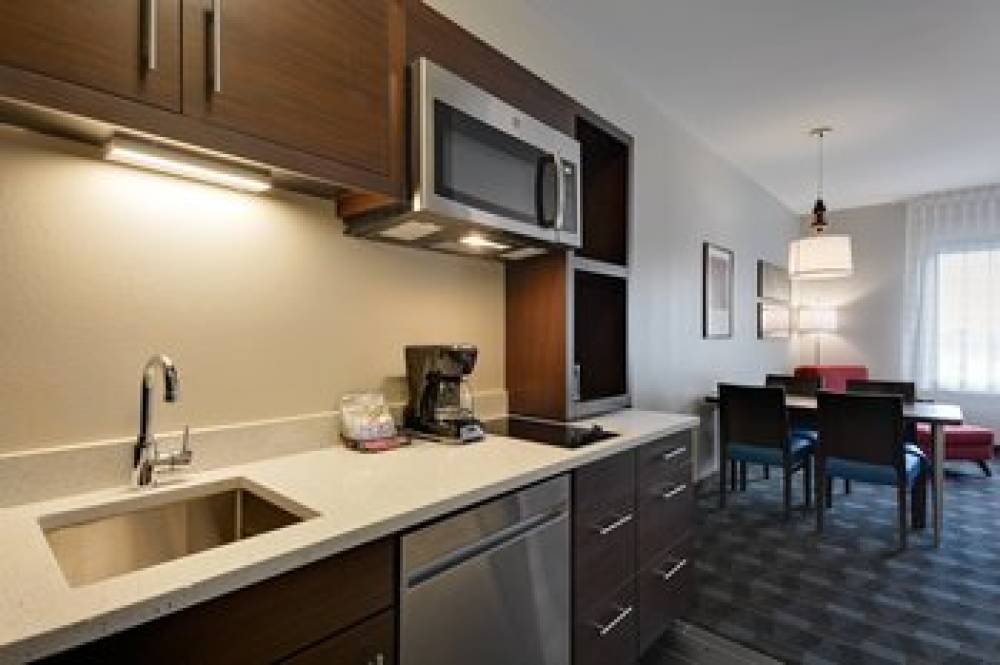 TownePlace Suites By Marriott Detroit Allen Park 5