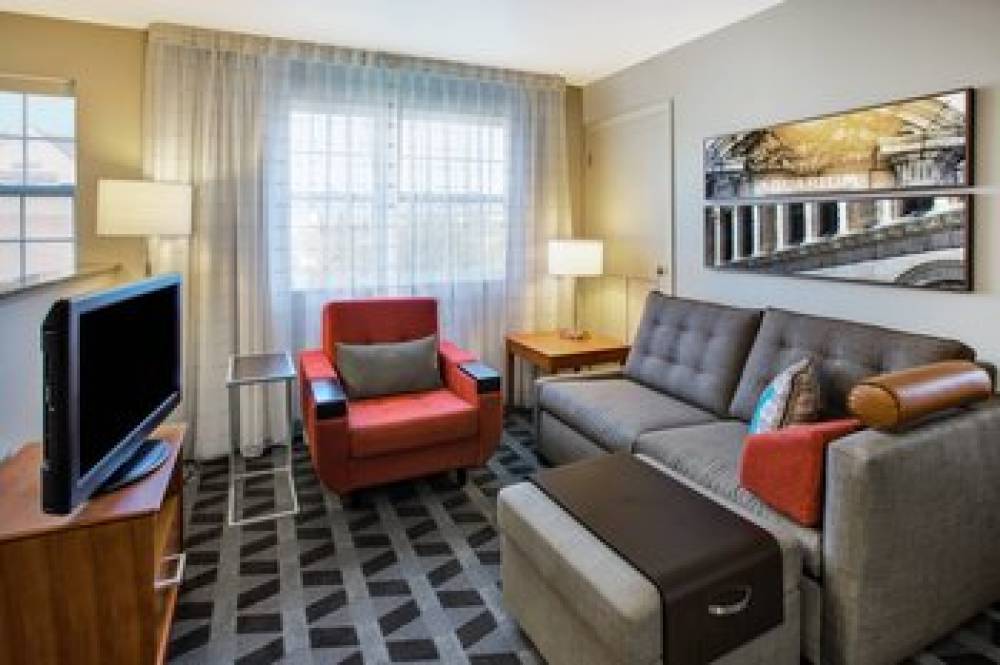 TownePlace Suites By Marriott Detroit Dearborn 9