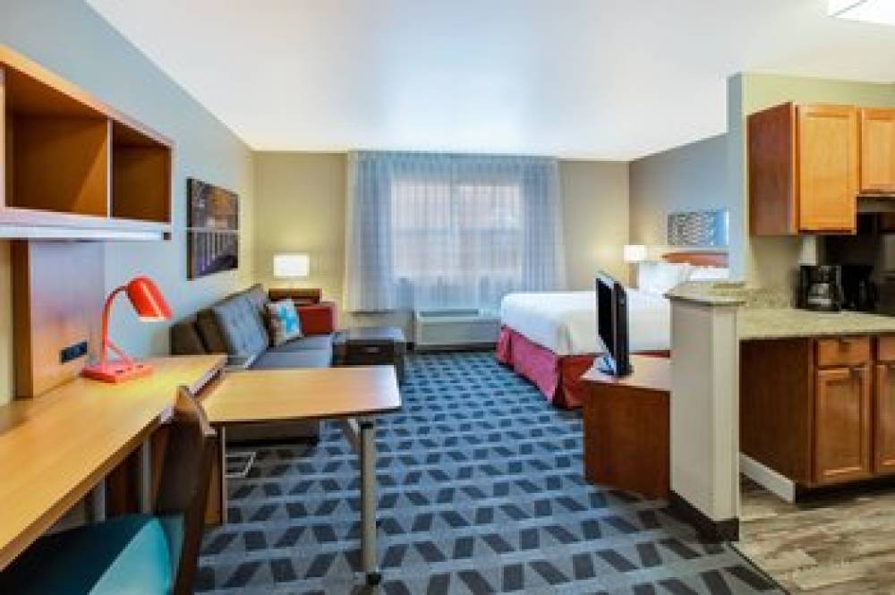 TownePlace Suites By Marriott Detroit Dearborn 5