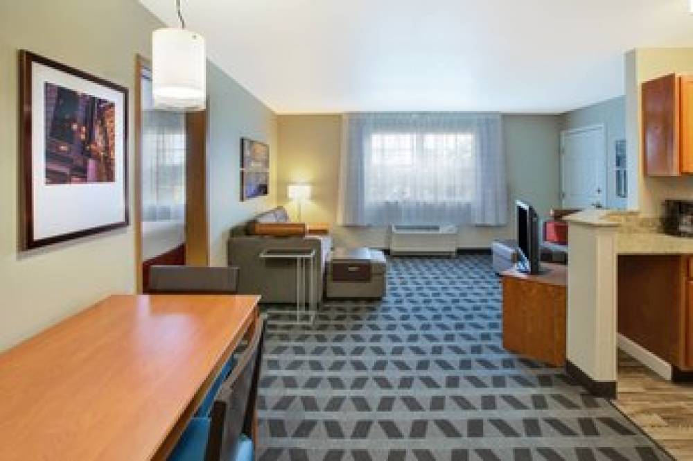 TownePlace Suites By Marriott Detroit Livonia 7