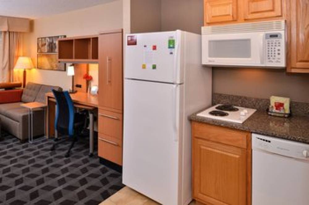 TownePlace Suites By Marriott Detroit Warren 7