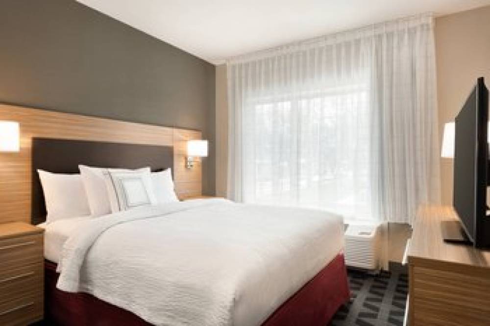 TownePlace Suites By Marriott Dubuque Downtown 10