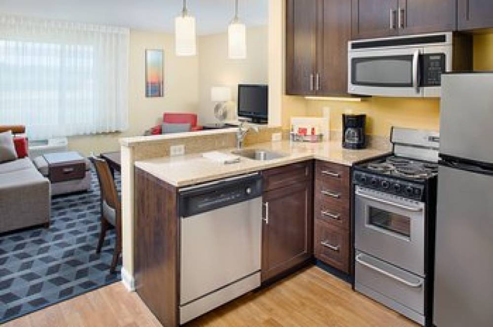 TownePlace Suites By Marriott Fayetteville North/Springdale 8