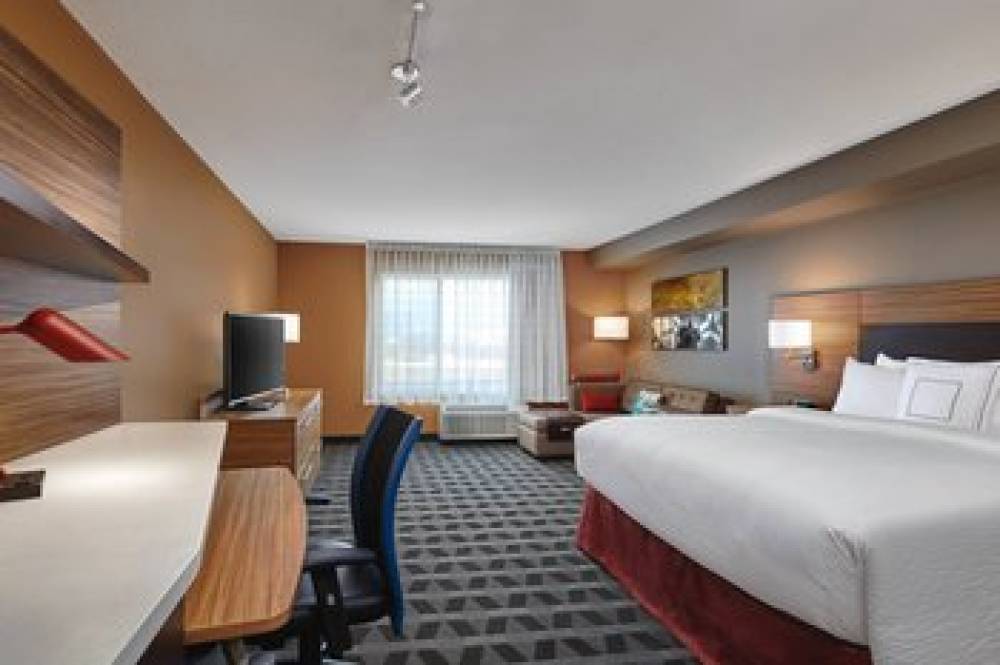 TownePlace Suites By Marriott Fort McMurray 5