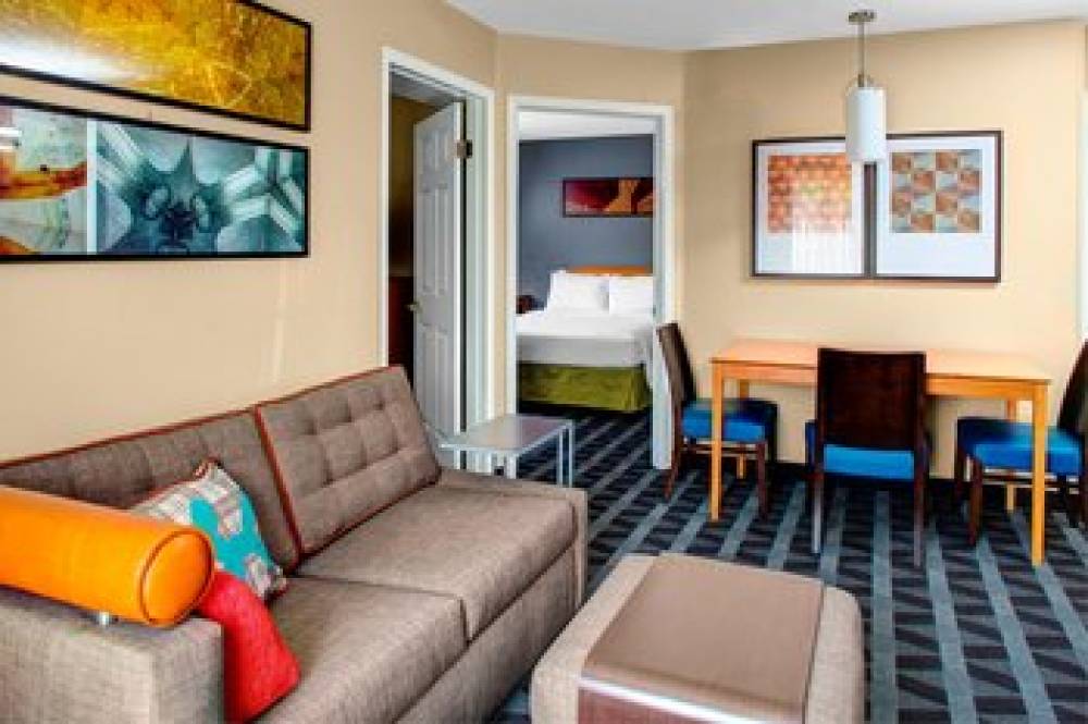 TownePlace Suites By Marriott Fresno 6