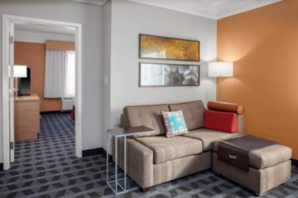 TownePlace Suites By Marriott Gainesville 7