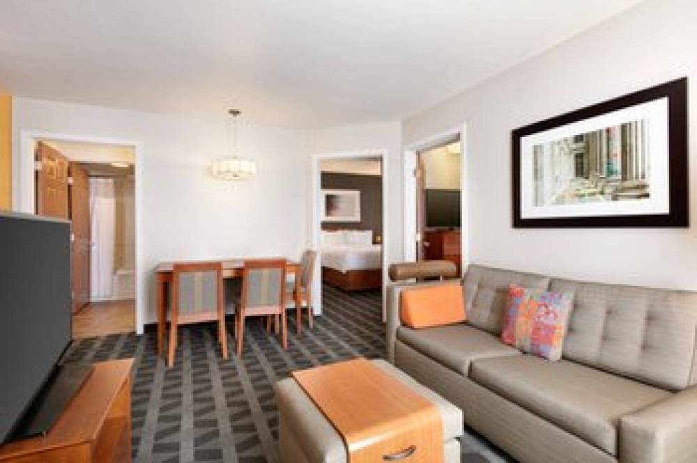 TownePlace Suites By Marriott Gaithersburg 8