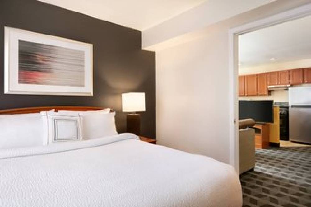 TownePlace Suites By Marriott Gaithersburg 10