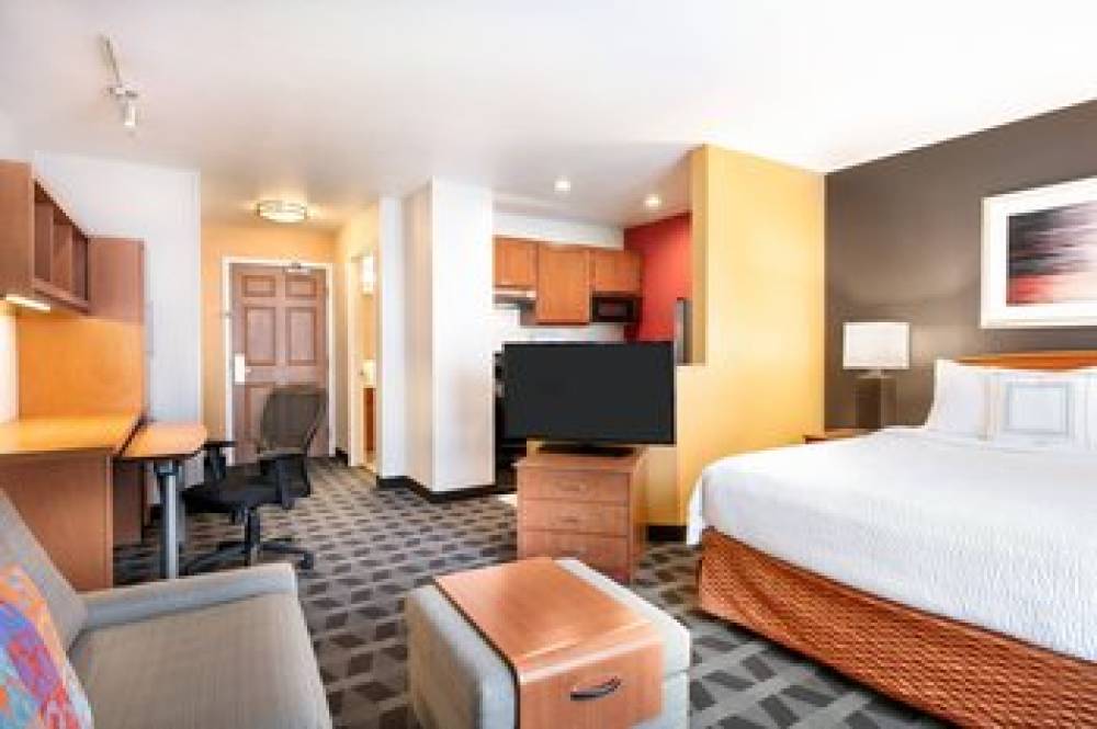 TownePlace Suites By Marriott Gaithersburg 4