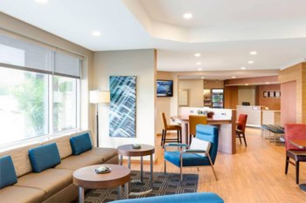 TownePlace Suites By Marriott Grand Rapids Airport Southeast 3