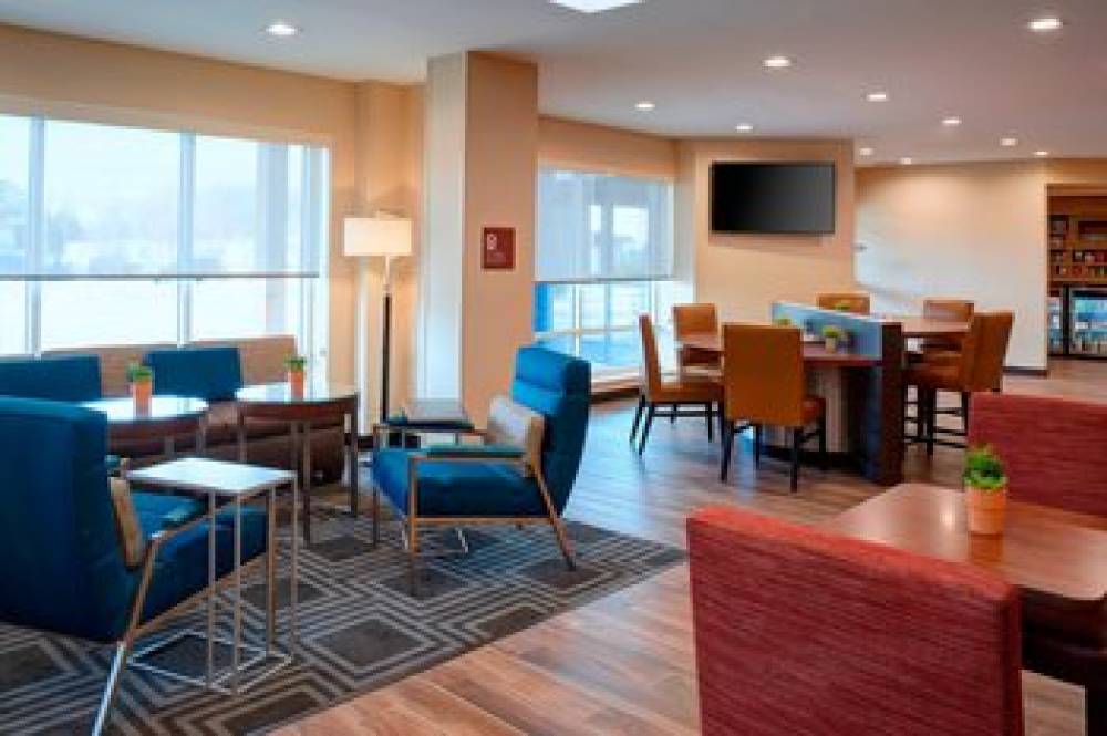 TownePlace Suites By Marriott Grand Rapids Airport 4