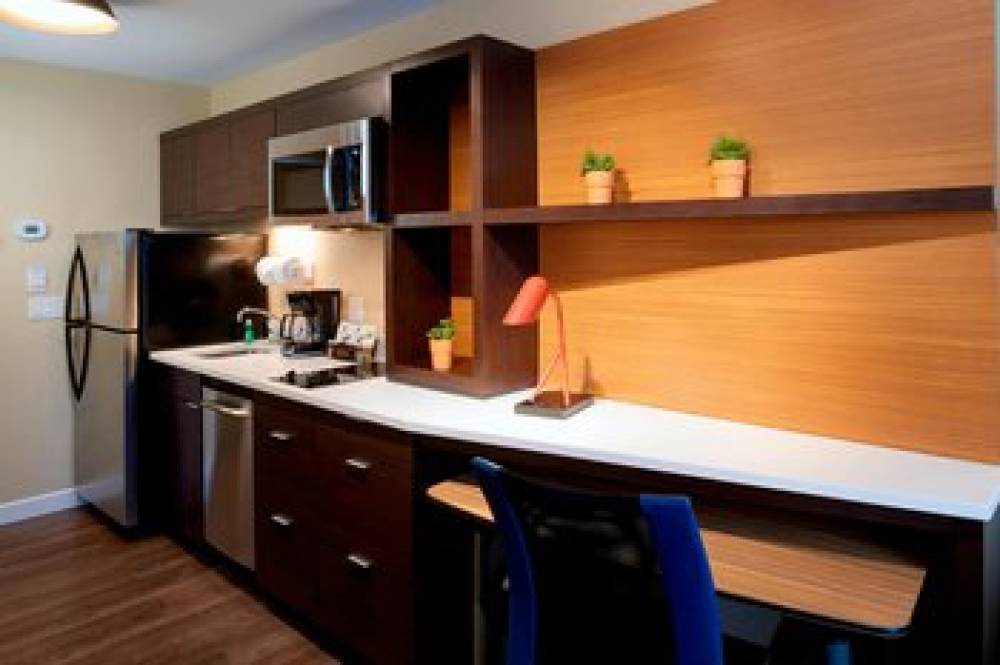 TownePlace Suites By Marriott Grand Rapids Airport 8