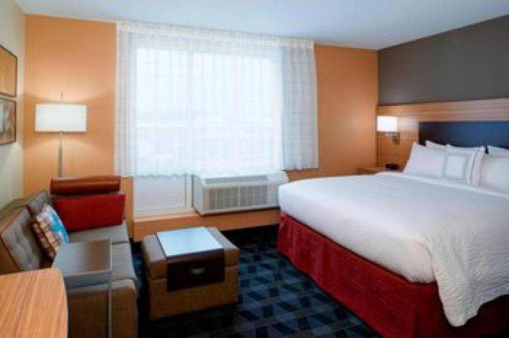 TownePlace Suites By Marriott Grand Rapids Airport 7