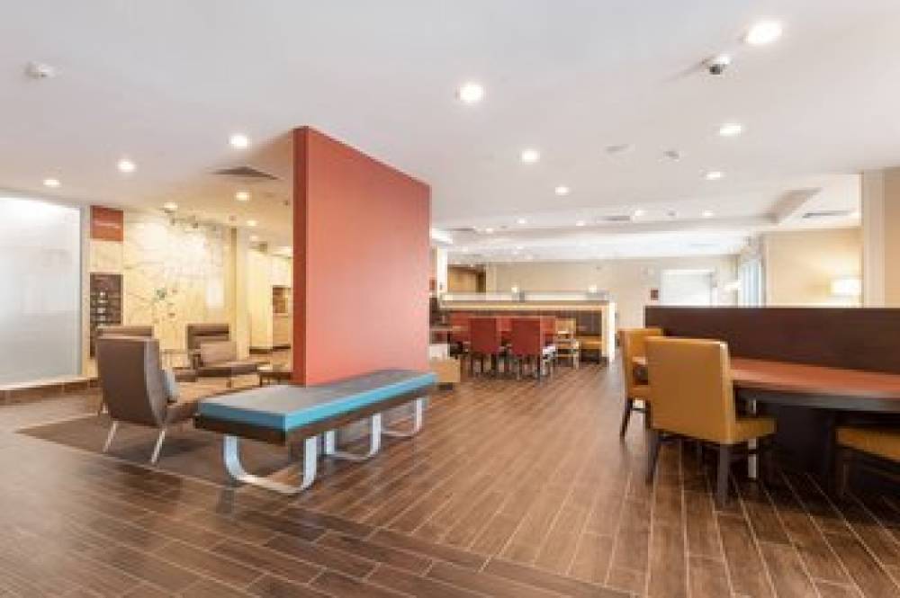 TownePlace Suites By Marriott Greensboro Coliseum Area 5