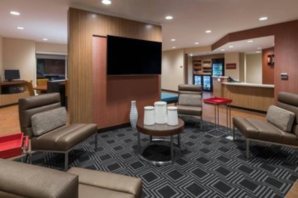 TownePlace Suites By Marriott Hays 5