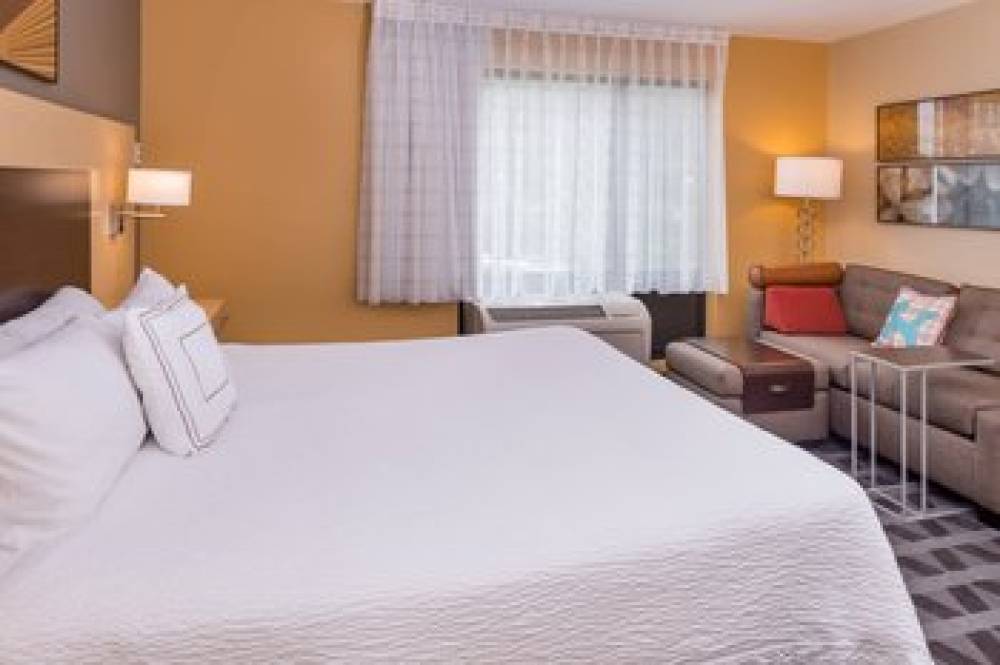 TownePlace Suites By Marriott Huntington 7