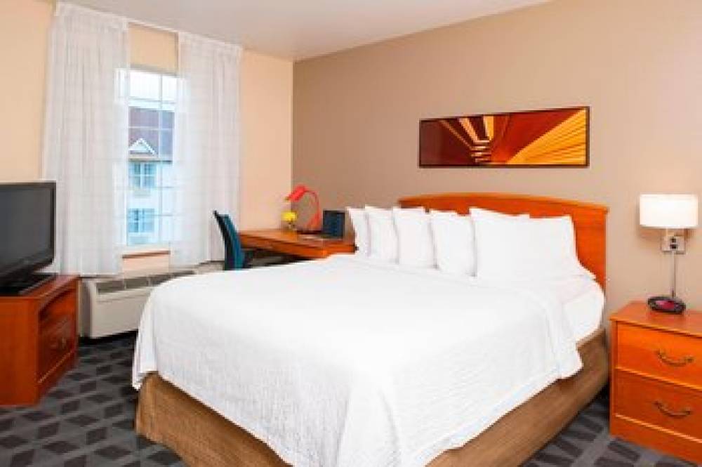 TownePlace Suites By Marriott Indianapolis Park 100 8