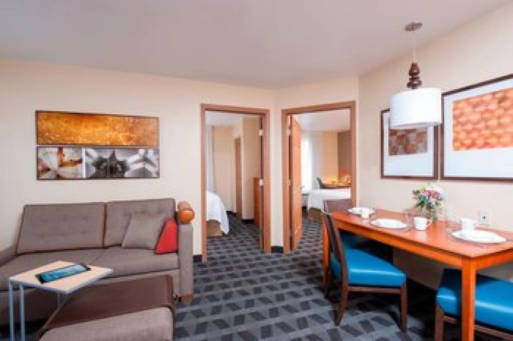 TownePlace Suites By Marriott Indianapolis Park 100 5