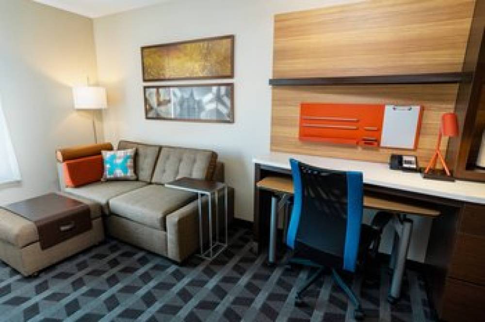 TownePlace Suites By Marriott Irvine Lake Forest 8