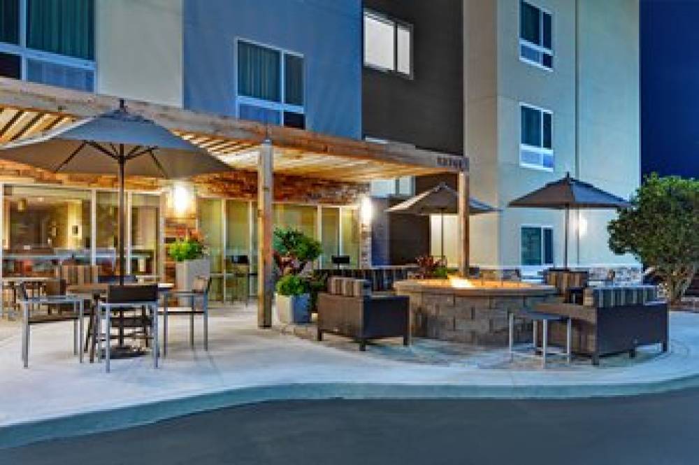 TownePlace Suites By Marriott Jacksonville East 9