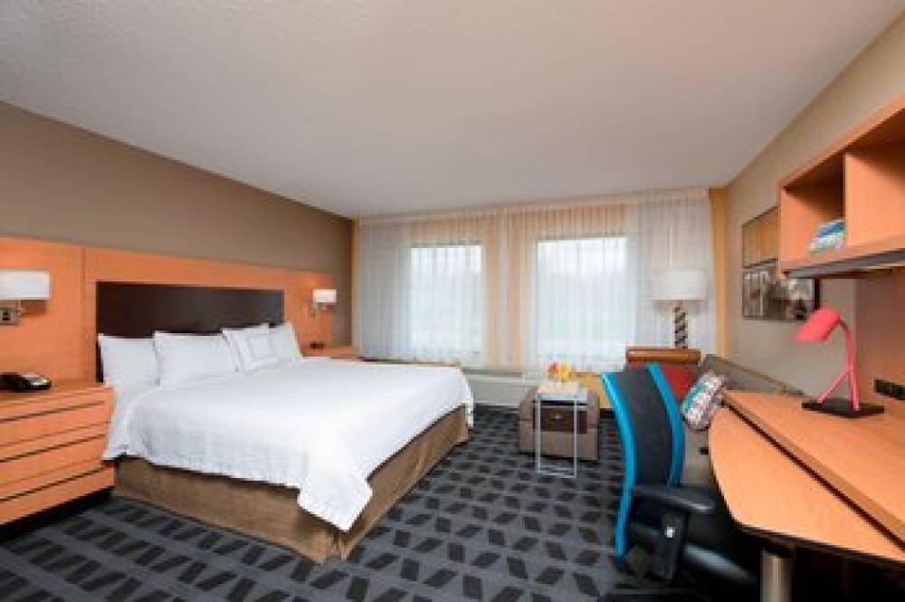 TownePlace Suites By Marriott Kalamazoo 6