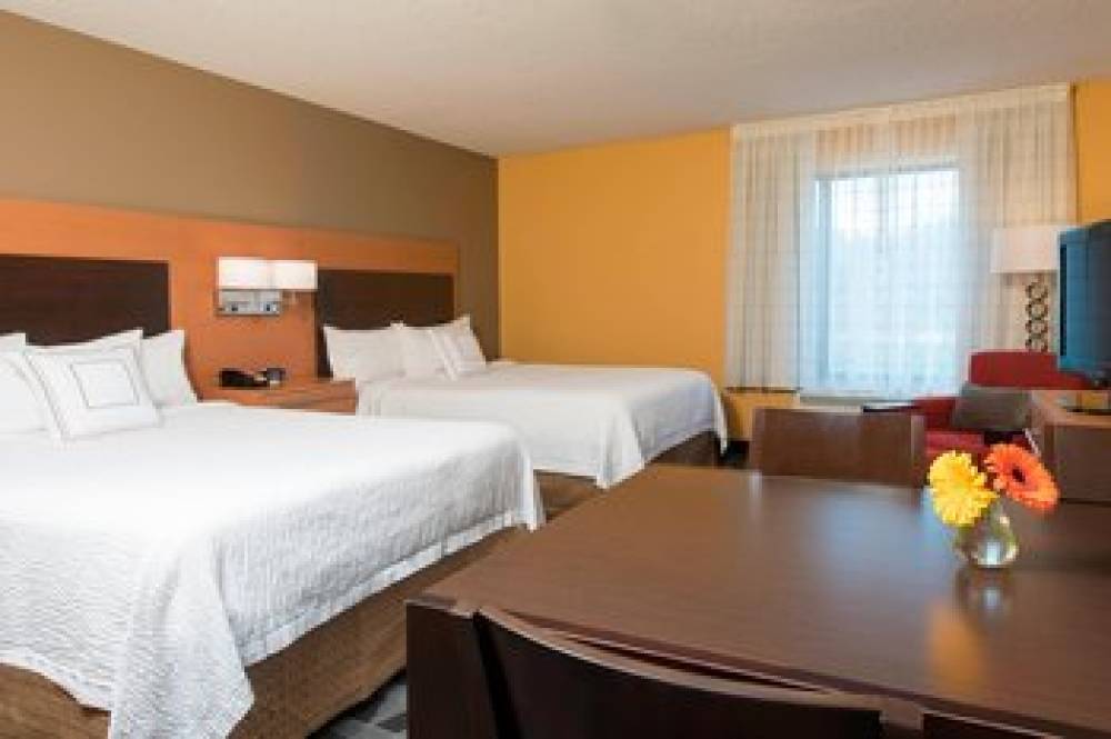 TownePlace Suites By Marriott Kalamazoo 4