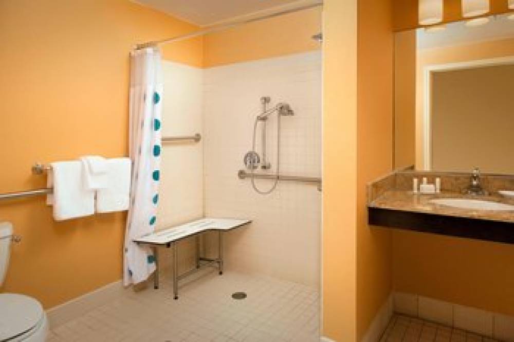 TownePlace Suites By Marriott Lexington Pk Patuxent River Naval Air Station 9