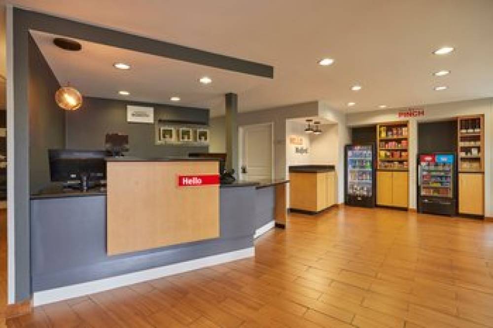 TownePlace Suites By Marriott Medford 2