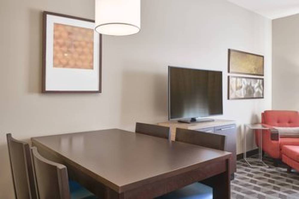 TownePlace Suites By Marriott Medicine Hat 5