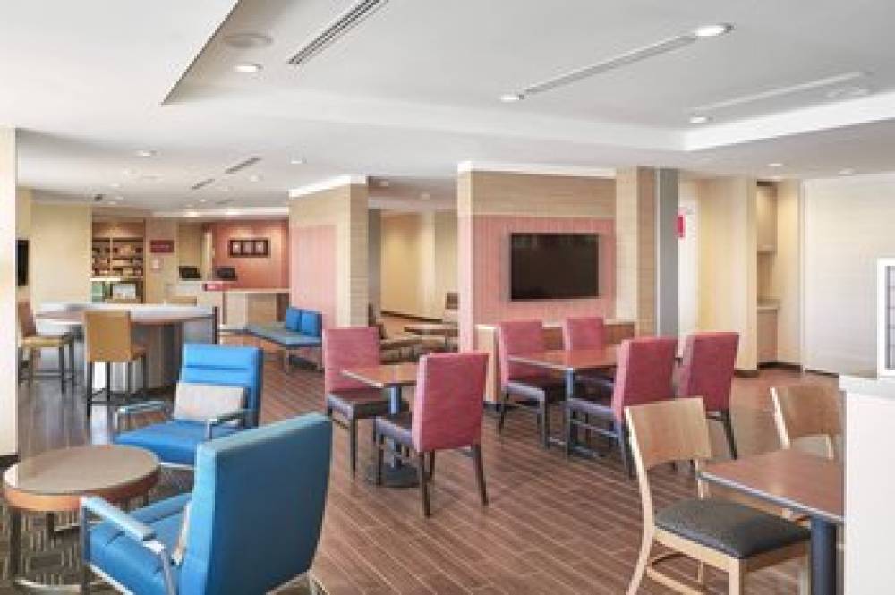 TownePlace Suites By Marriott Medicine Hat 2