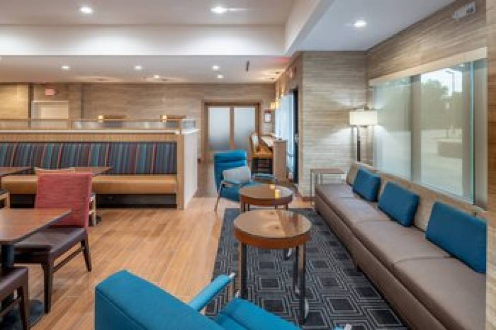 TownePlace Suites By Marriott Mesquite 5