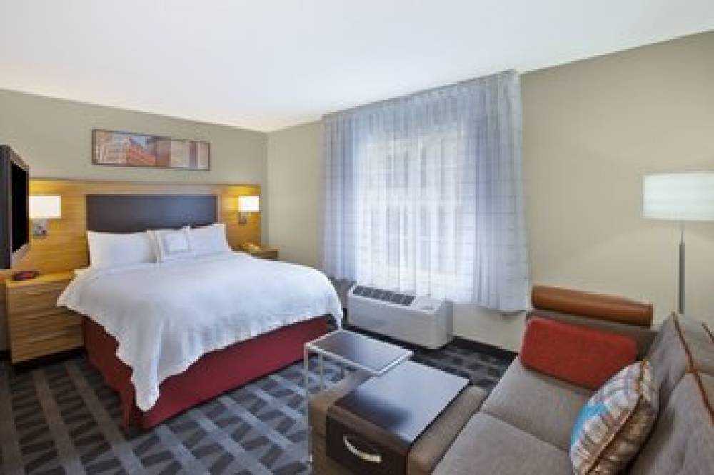 TownePlace Suites By Marriott Milwaukee Brookfield 5