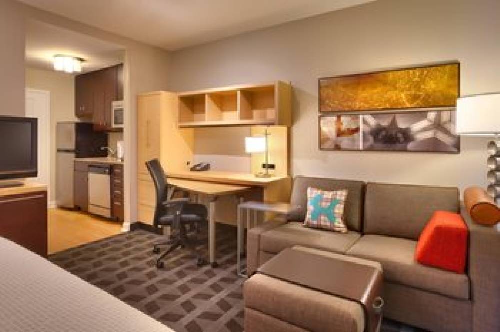 TownePlace Suites By Marriott Omaha West 5