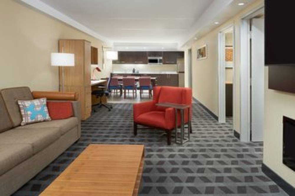 TownePlace Suites By Marriott Oshawa 6