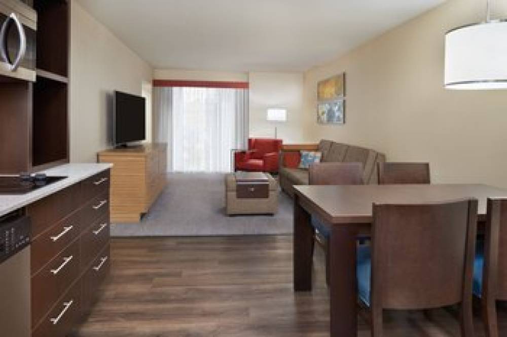 TownePlace Suites By Marriott Oshawa 4