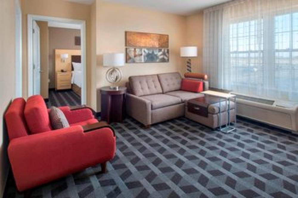 TownePlace Suites By Marriott Republic Airport Long Island Farmingdale 9