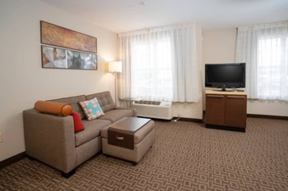 TownePlace Suites By Marriott Rochester 10