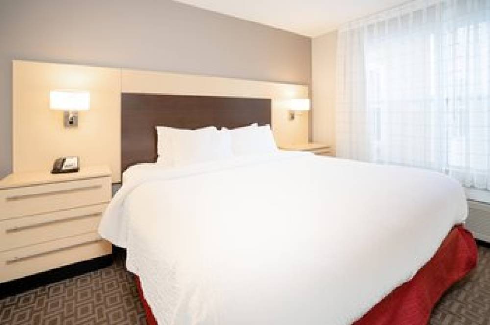 TownePlace Suites By Marriott Rochester 8