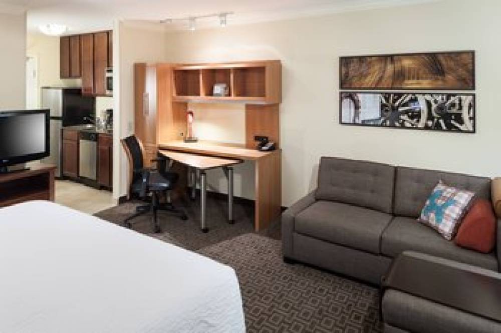 TownePlace Suites By Marriott San Antonio Airport 8