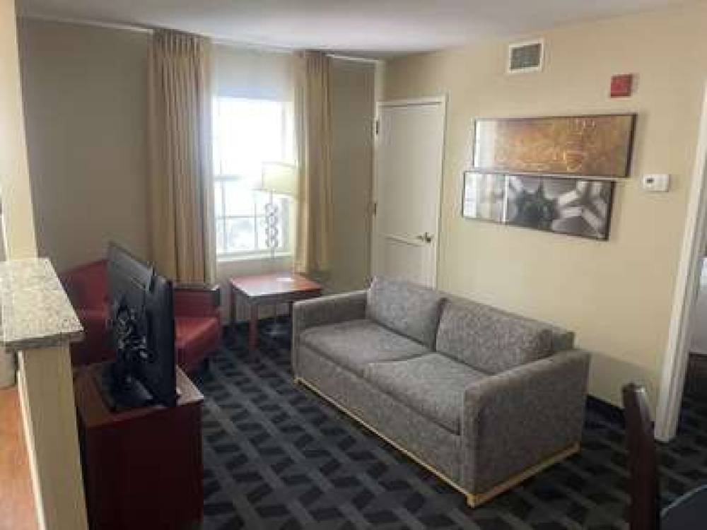 MAINSTAY SUITES TAMPA MOFFITT-USF 9