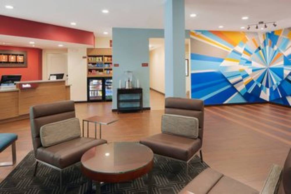 TownePlace Suites By Marriott Tampa South 6