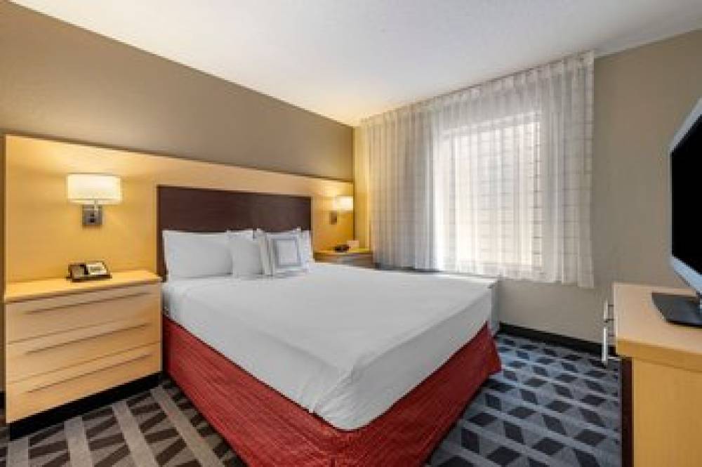 TownePlace Suites By Marriott Vincennes 9