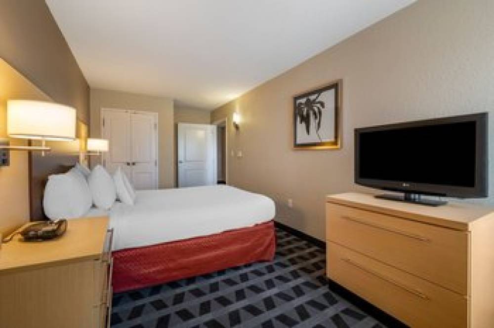 TownePlace Suites By Marriott Vincennes 8