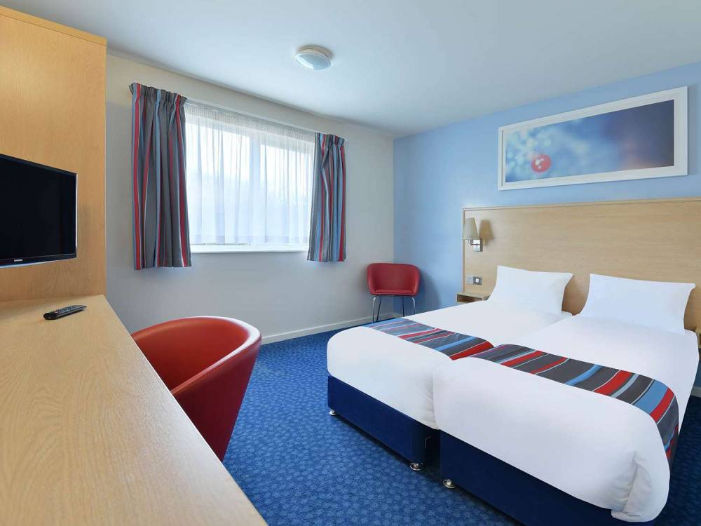 Travelodge Bracknell 4